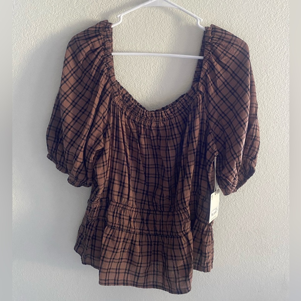 Women's Top NWT Brown/Black in Size Large